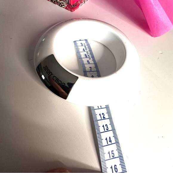 Jimmy Choo RARE bracelet white china with Jimmy Choo plaque EUC - Picture 5 of 7